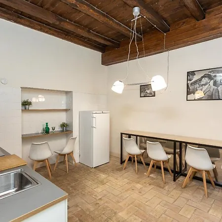 Historical - Arco Dei Banchi アパート ローマ