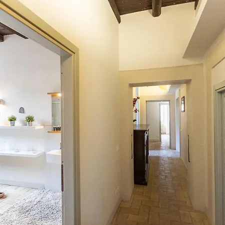 Apartment Historical - Arco Dei Banchi Rome