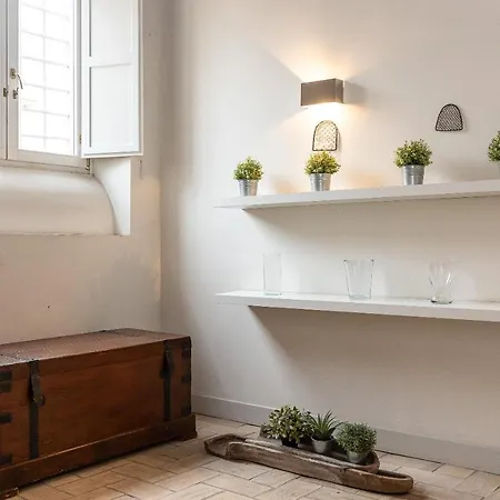 Historical - Arco Dei Banchi Apartment *