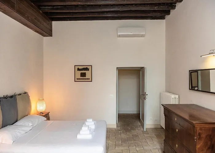 Historical - Arco Dei Banchi * רומא