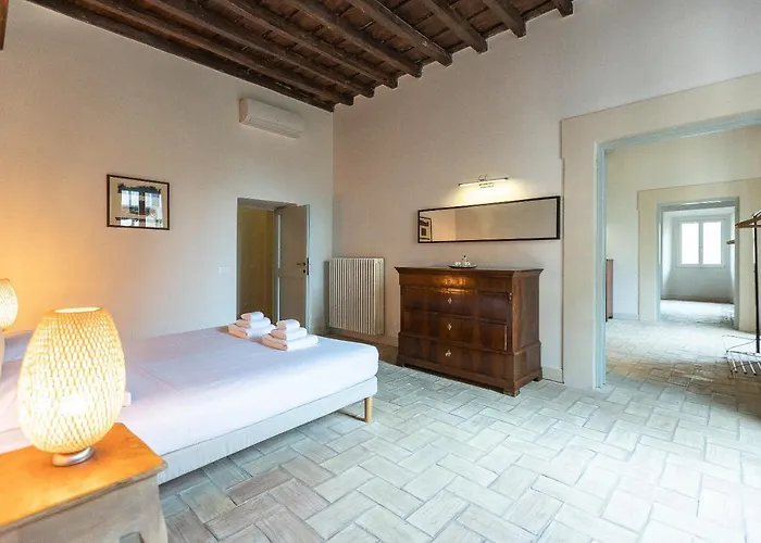 Historical - Arco Dei Banchi * רומא