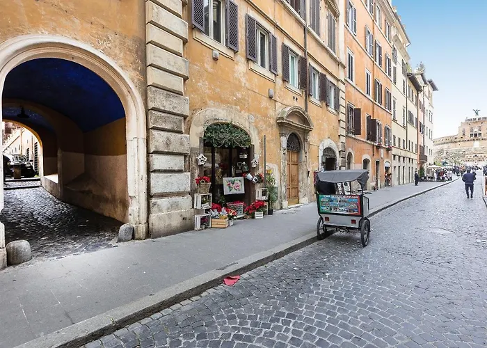 Historical - Arco Dei Banchi *