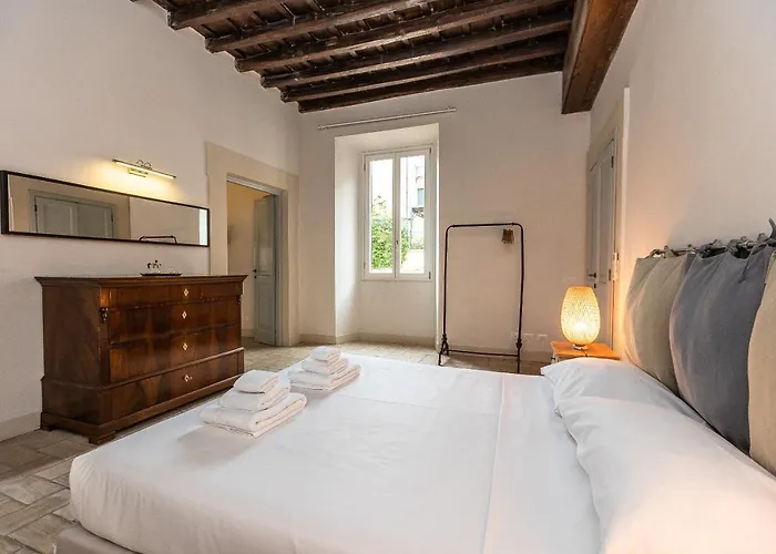 Historical - Arco Dei Banchi